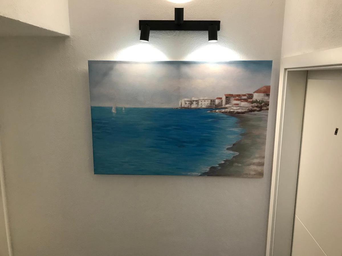 Barba Ante Hotel Vis Exterior foto